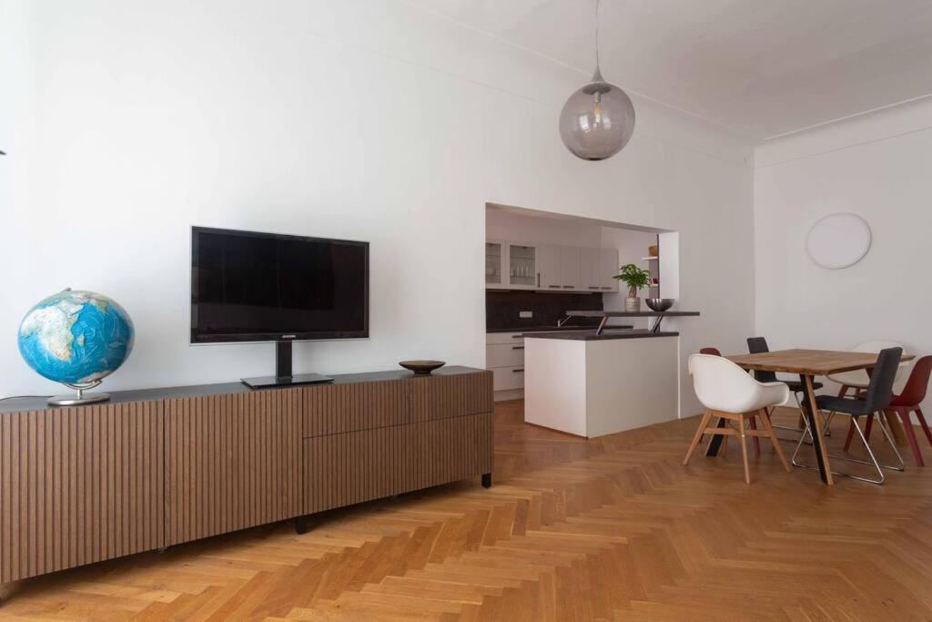 Traumhafte Wohnung Fuer 6 Pers. Melk Exterior foto
